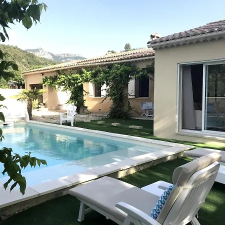 De La Dame Tatil Evi